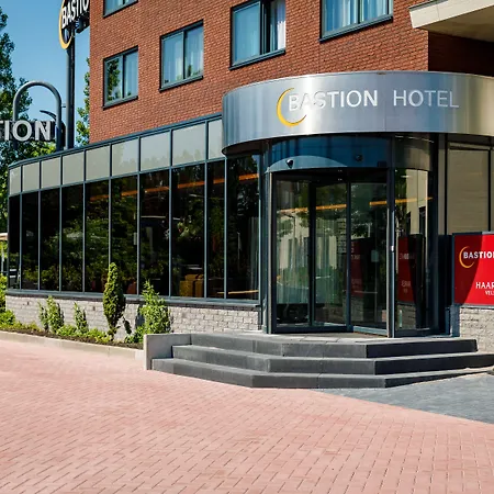 מלון Bastion Haarlem Velsen 3*
