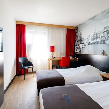 Bastion Haarlem Velsen מלון