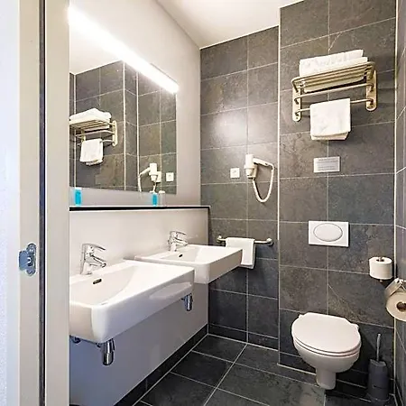 Bastion Haarlem Velsen 3*