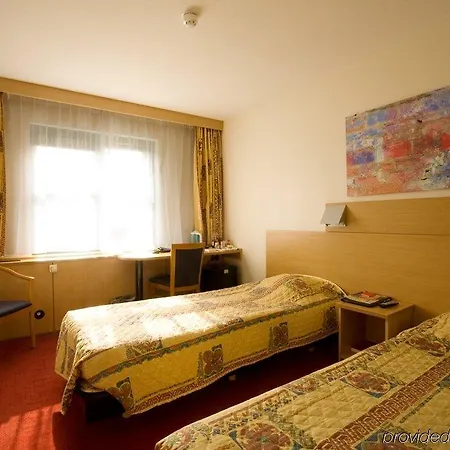 Bastion Haarlem Velsen 3* סנטפורט-נורד
