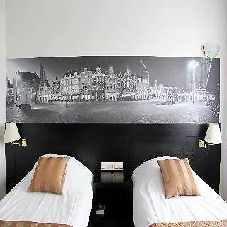 Bastion Haarlem Velsen מלון 3*