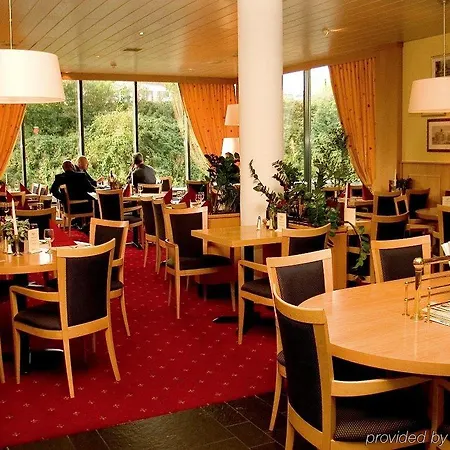 מלון Bastion Haarlem Velsen 3*
