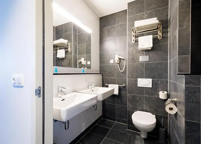 Bastion Haarlem Velsen 3*