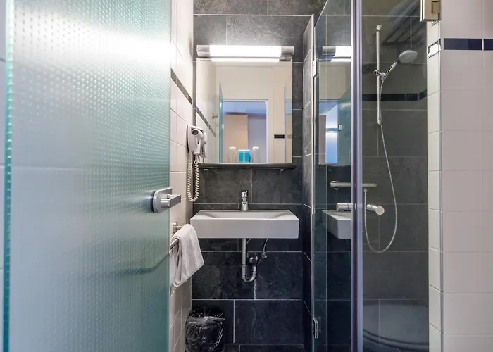 Bastion Haarlem Velsen 3*