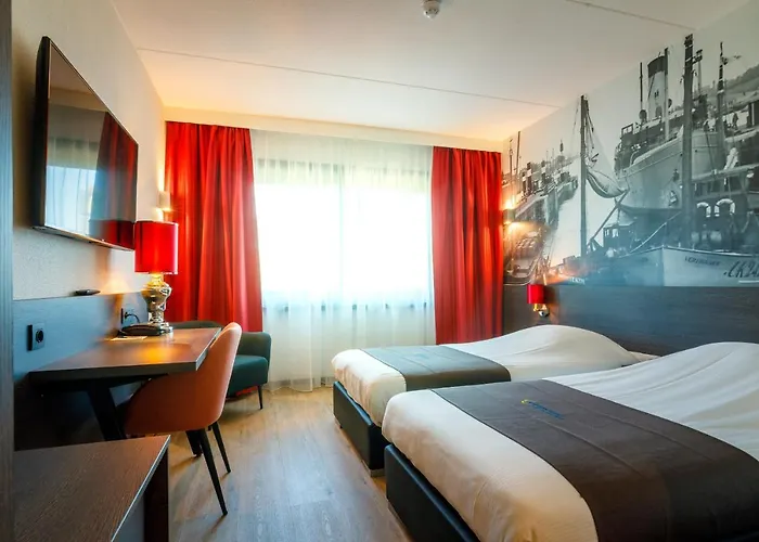 Bastion Haarlem Velsen 호텔 3*