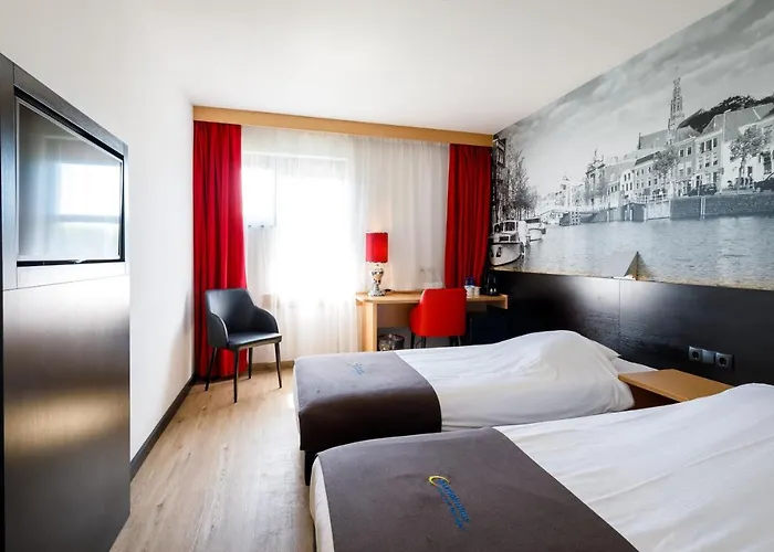 Bastion Haarlem Velsen 3*