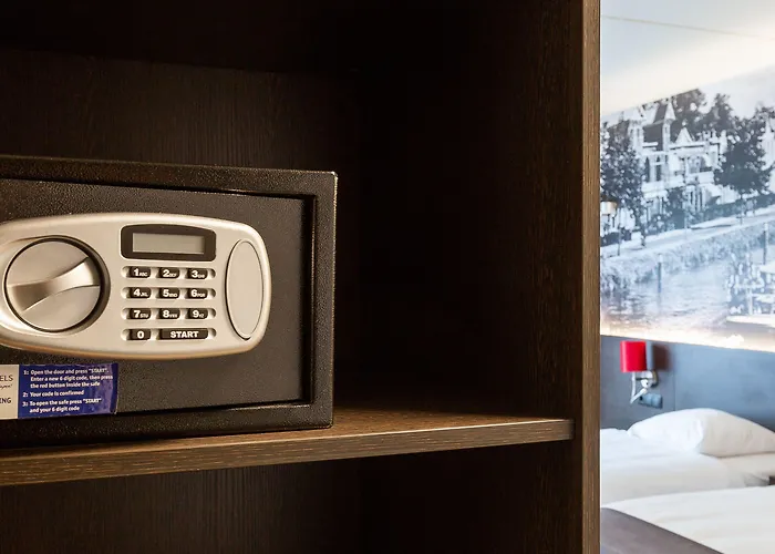 Bastion Haarlem Velsen 호텔 3*