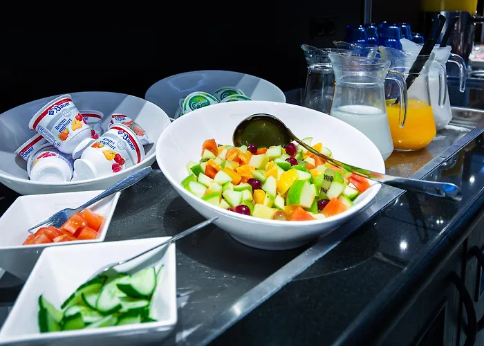 호텔 Bastion Haarlem Velsen 3*