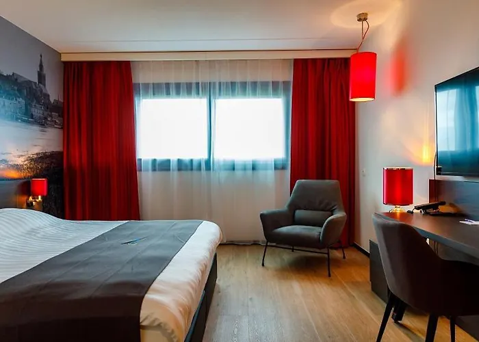 Bastion Haarlem Velsen 3*