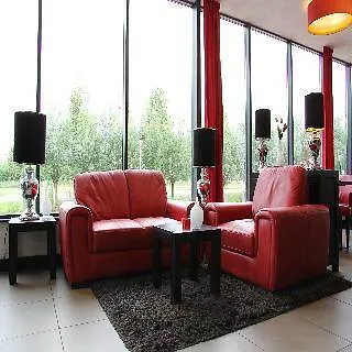 호텔 Bastion Haarlem Velsen 3*