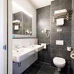 Bastion Haarlem Velsen 3*