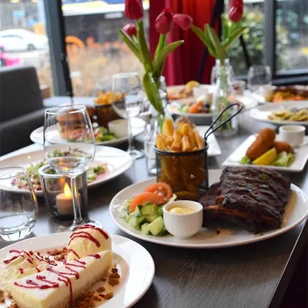 Bastion Haarlem Velsen 호텔 3*